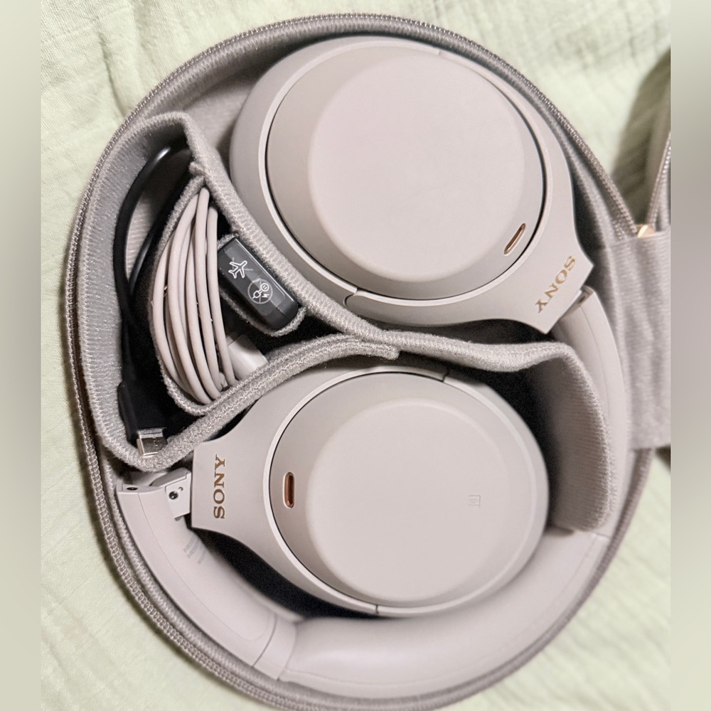 WH-1000XM4 premium wireless noise canceling